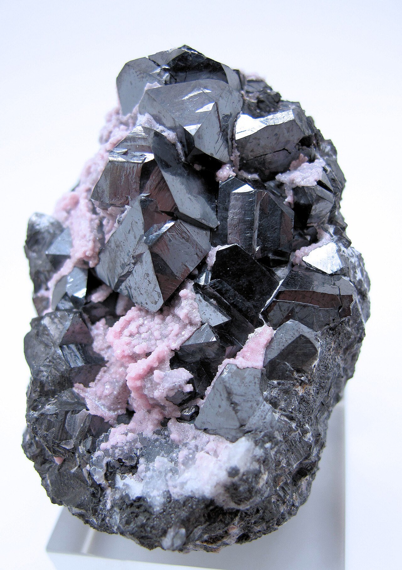 Alabandite