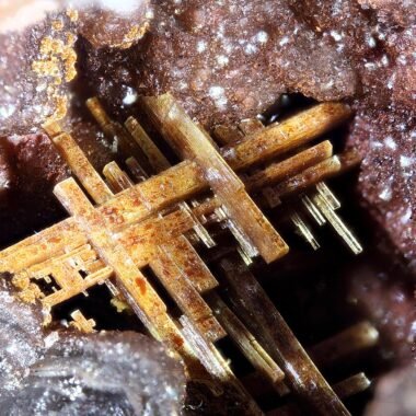 arsenuranospathite — spécimen minéral