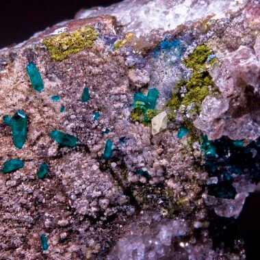fornacite — spécimen minéral