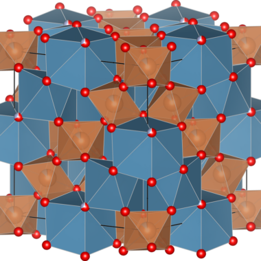 Oxycalcioroméite — spécimen minéral