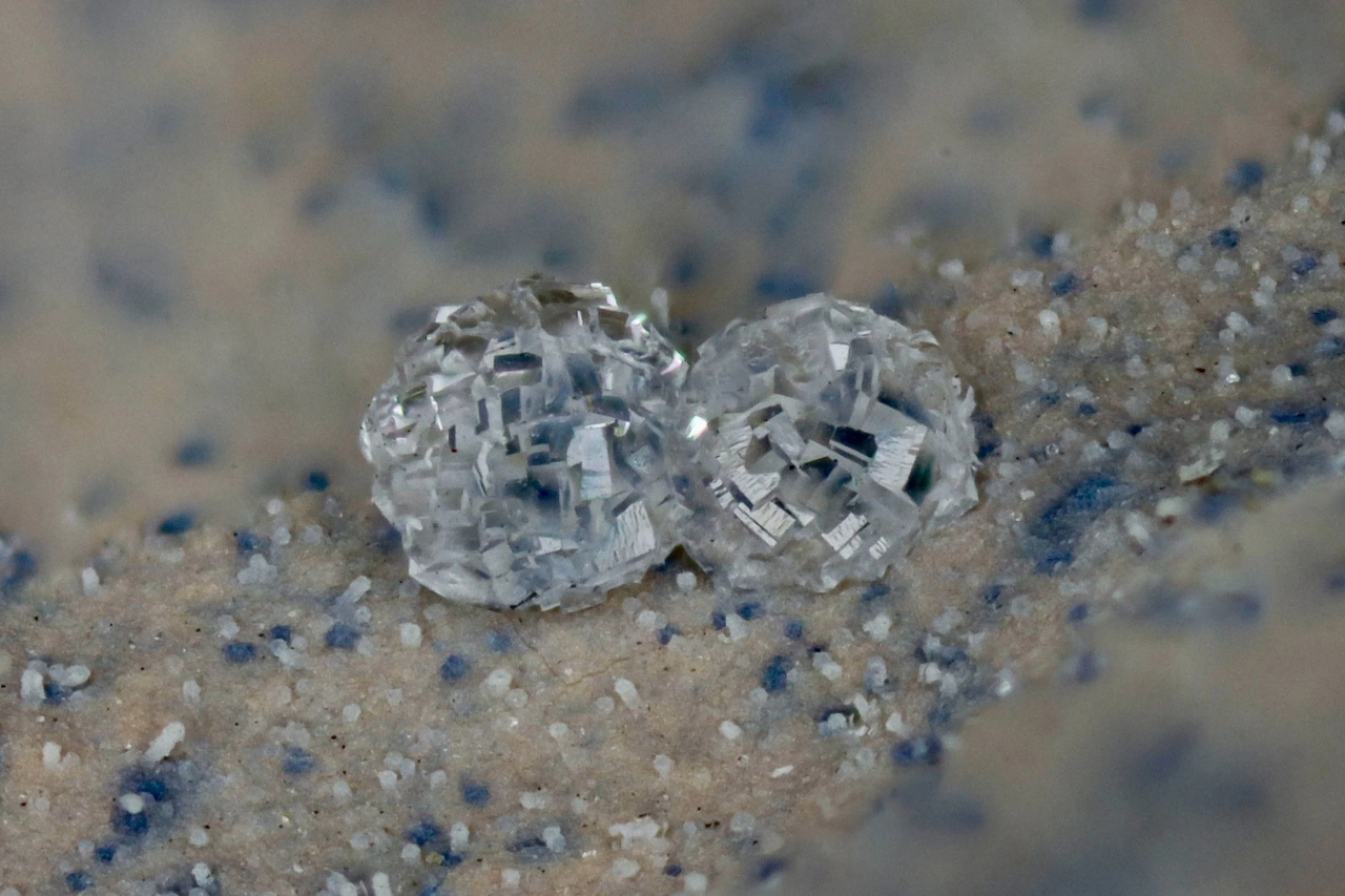 Paulingite-K