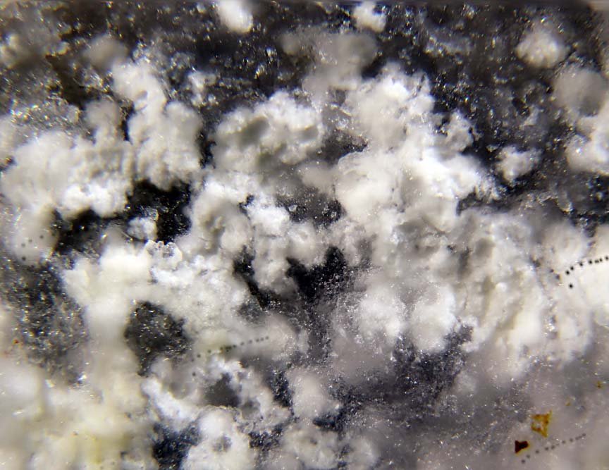 Cryolithionite